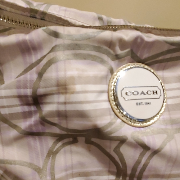 Coach - Picture 4 of 5